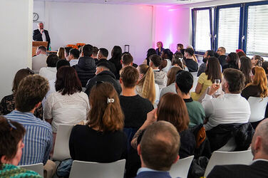 Abschluss KRH Akademie Zuschauer