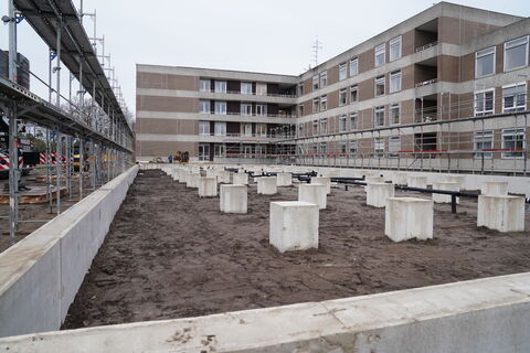 Die Baufeld-Ansicht am frühen Morgen.